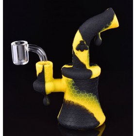 8" Glow In The Dark Bee On The Silicone Bong With 14mm Banger - Blackish Yellow New